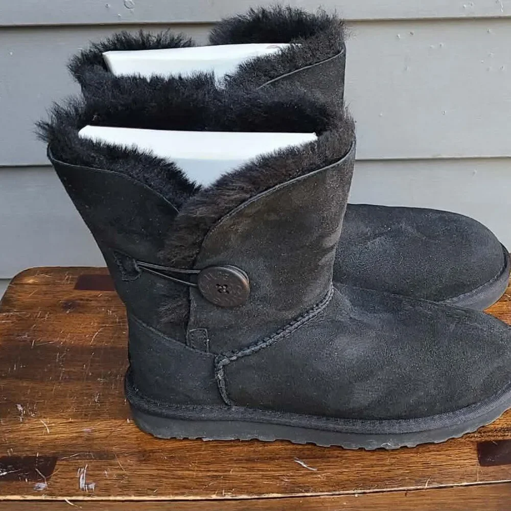 UGG Black Suede Shearling Bailey Button Boots in Box size 7